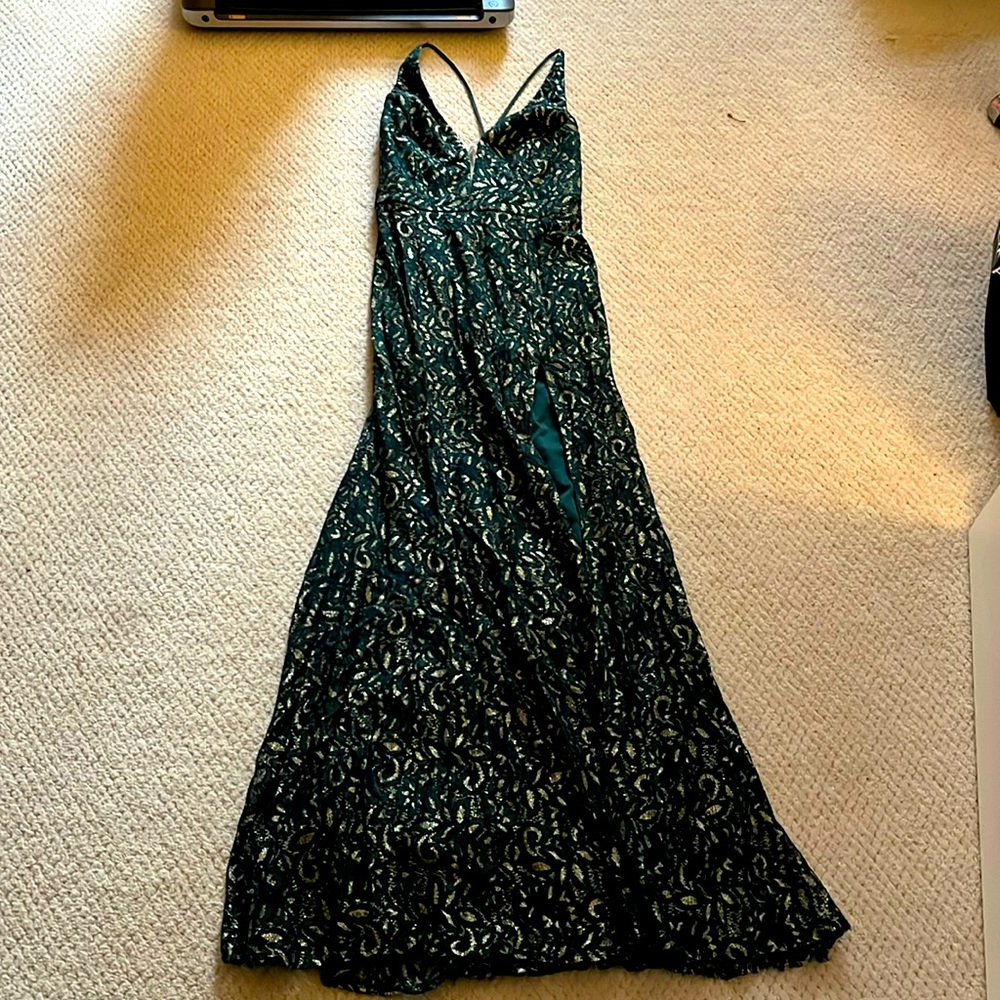 Lulu emerald green maxi dress size M